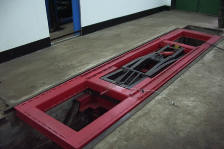 Стенд для исправления геометрии кузовов и рам аварийных автомобилей AS-TORNADO