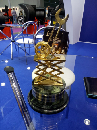 Стенд для балансировки колес универсальный СИВИК СБМП-200 TRUCKER LUXE